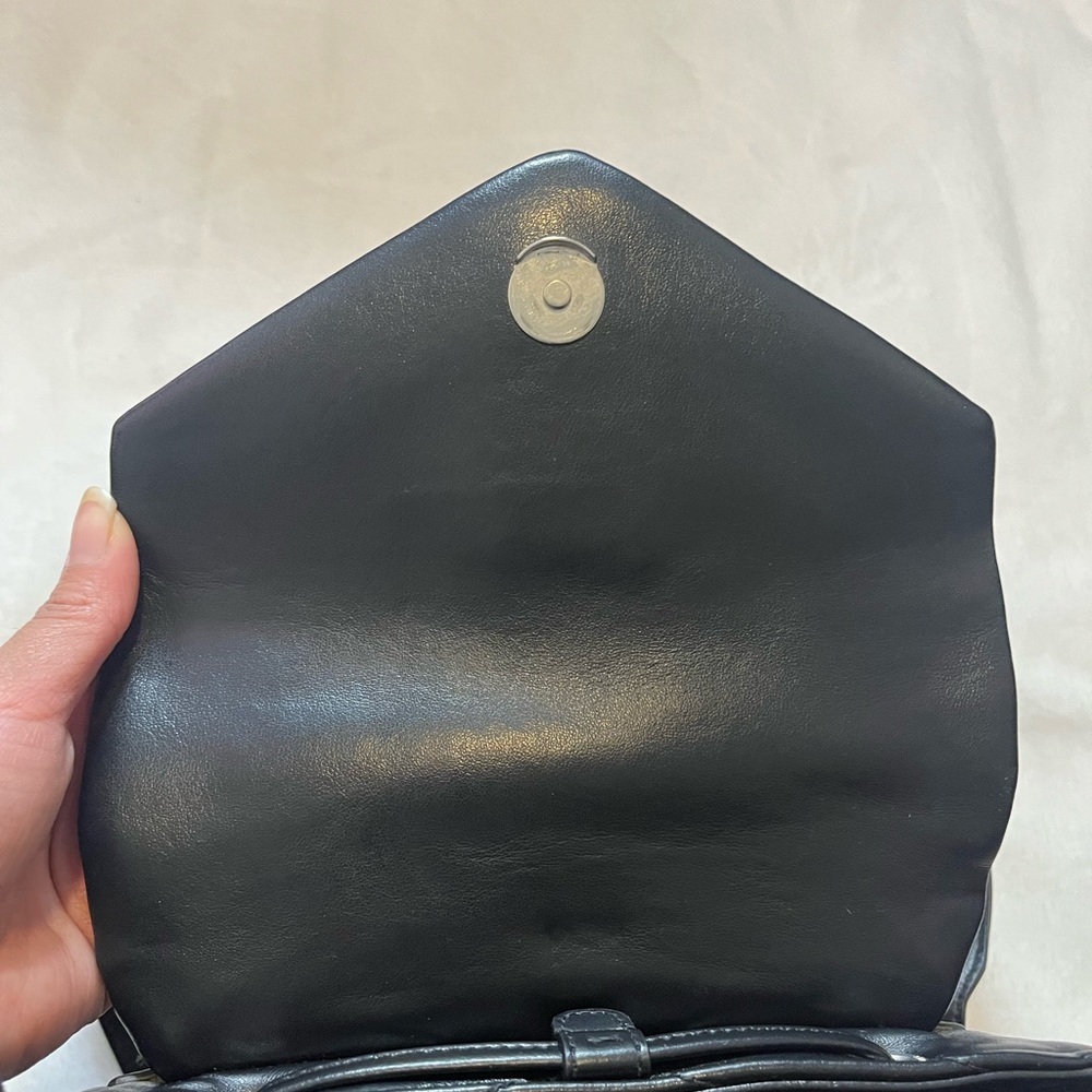 Saint Laurent small loulou quilted backpack - Picture 11 of 14